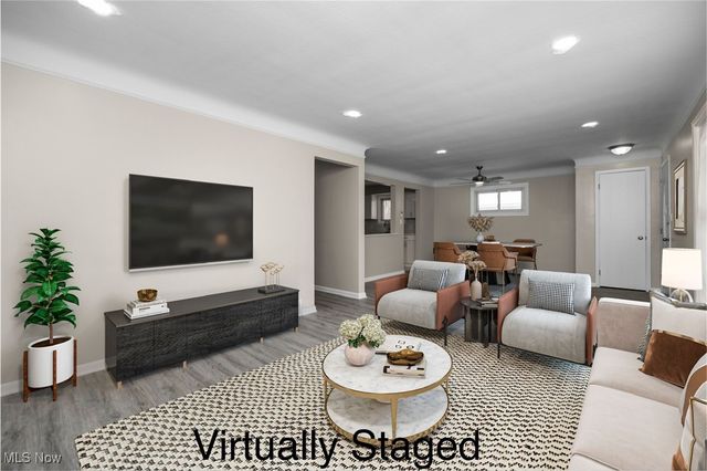 23402 Vera Street, Warrensville Heights, OH 44128