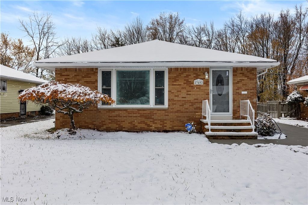 23402 Vera Street, Warrensville Heights, OH 44128