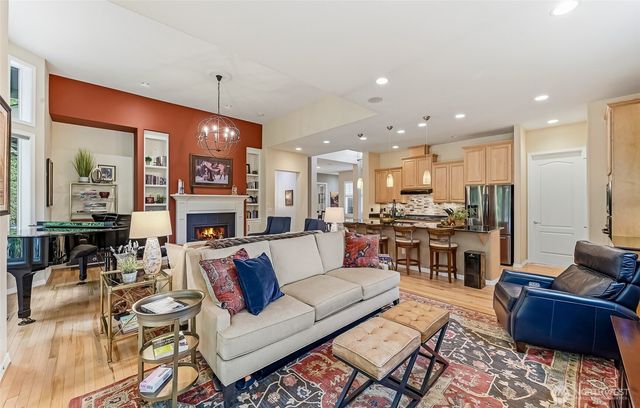 23158 NE Devon Way, Redmond, WA 98053