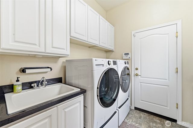 23158 NE Devon Way, Redmond, WA 98053