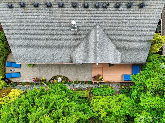 23158 NE Devon Way, Redmond, WA 98053
