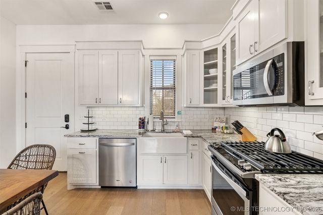 29 Water Street 7, Carlton Landing, OK 74432