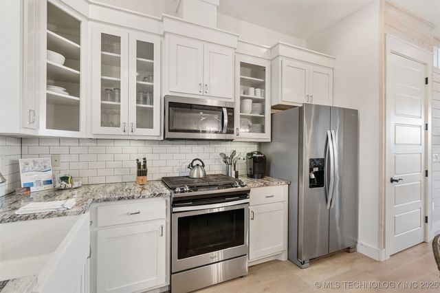 29 Water Street 7, Carlton Landing, OK 74432