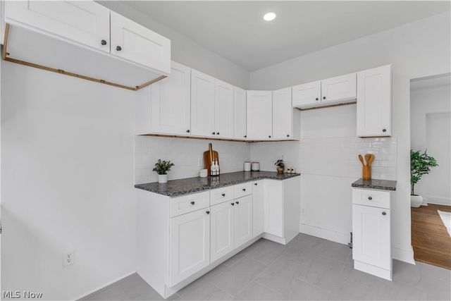 3498 Tullamore Road, University Heights, OH 44118