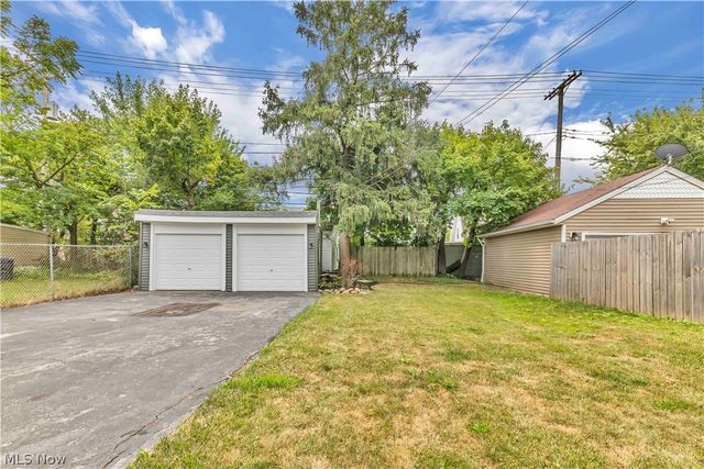 3498 Tullamore Road, University Heights, OH 44118