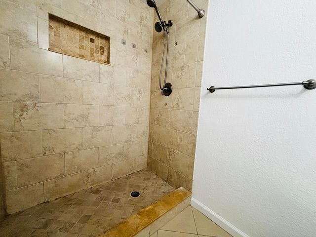 2324 NW 98th Terrace, Coral Springs, FL 33065