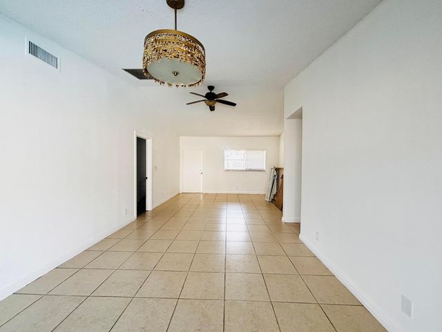 2324 NW 98th Terrace, Coral Springs, FL 33065
