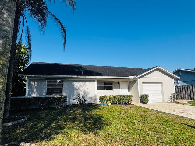 2324 NW 98th Terrace, Coral Springs, FL 33065