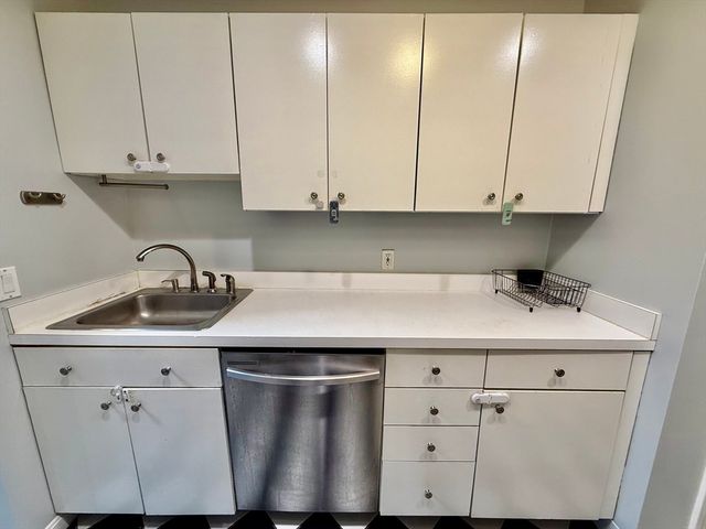 10 Weston Ave 41, Quincy, MA 02170