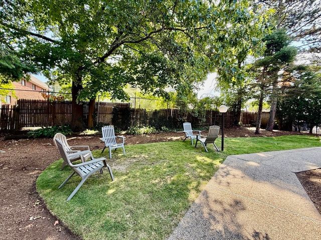 10 Weston Ave 41, Quincy, MA 02170