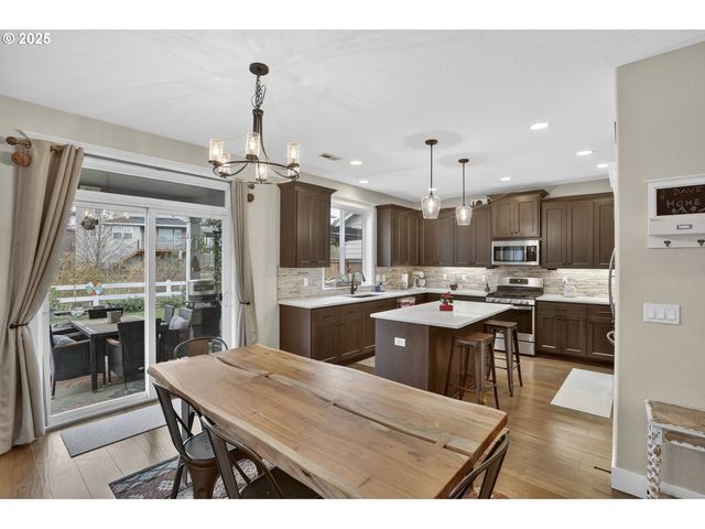 3934 N BOOMER Dr, Newberg, OR 97132