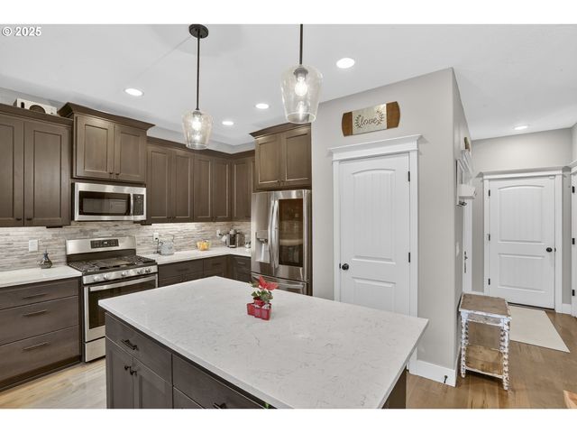 3934 N BOOMER Dr, Newberg, OR 97132