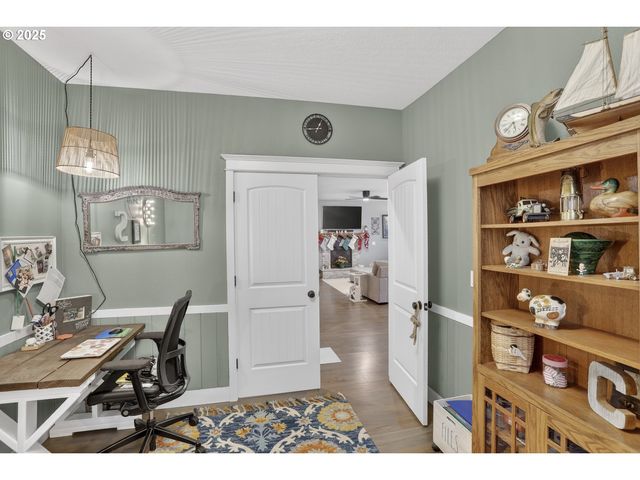 3934 N BOOMER Dr, Newberg, OR 97132