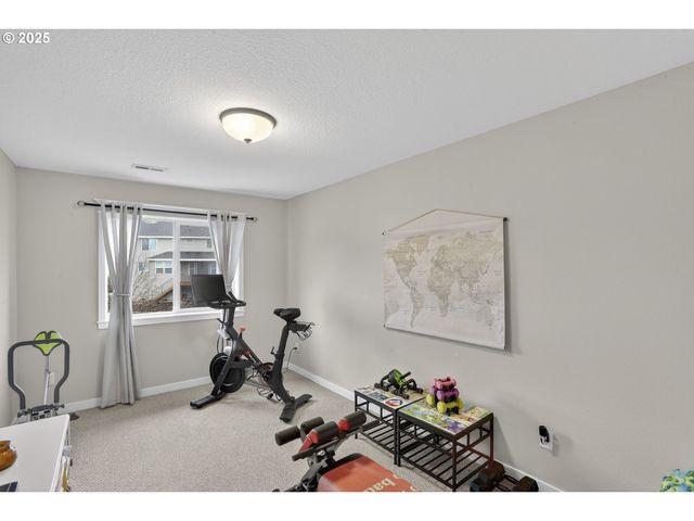 3934 N BOOMER Dr, Newberg, OR 97132