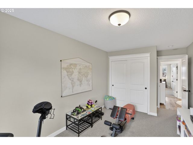 3934 N BOOMER Dr, Newberg, OR 97132