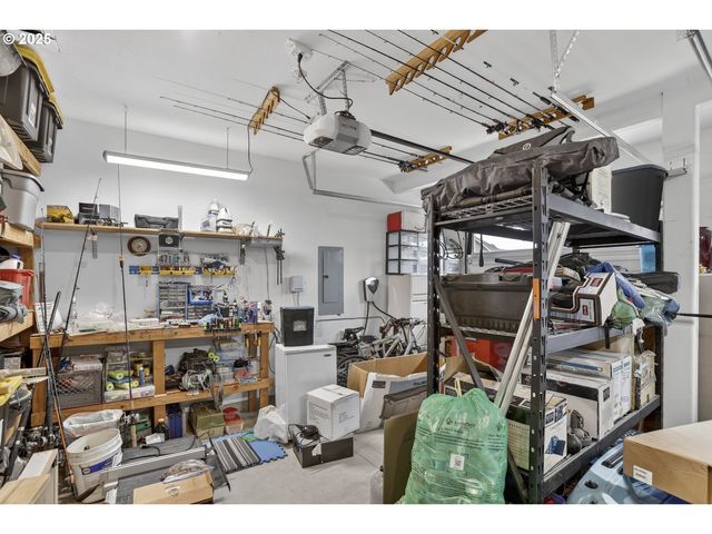 3934 N BOOMER Dr, Newberg, OR 97132