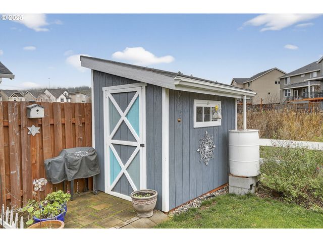 3934 N BOOMER Dr, Newberg, OR 97132