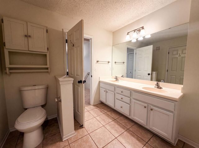 5221 Robin Lane 179, Farmington, MN 55024
