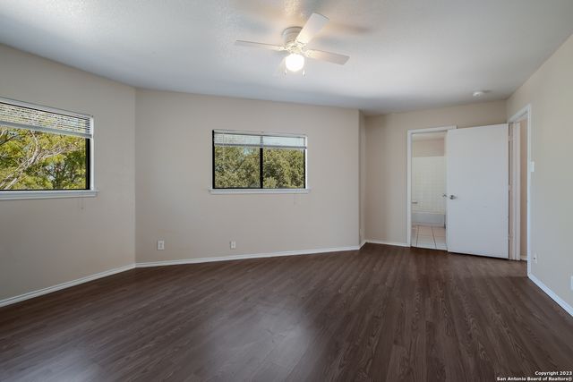 86 MCLENNAN OAK, San Antonio, TX 78240