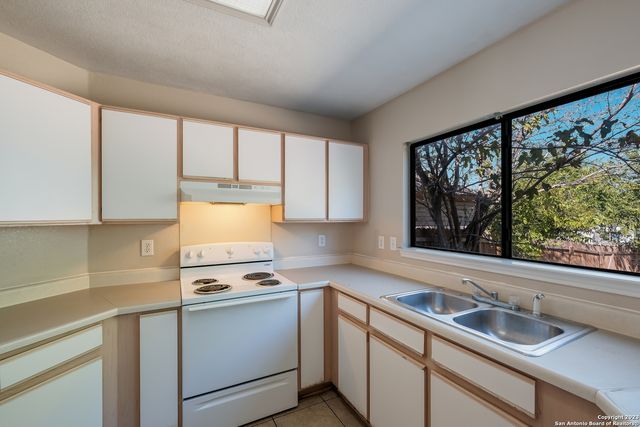 86 MCLENNAN OAK, San Antonio, TX 78240