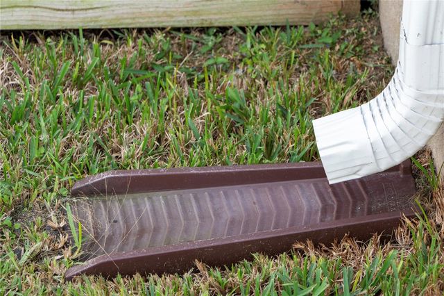 5460 FLINT HILLS DRIVE, Wimauma, FL 33598