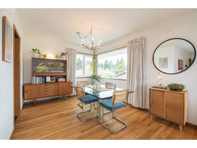 901 Ne 153RD Ave, Portland, OR 97230