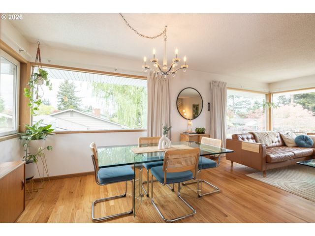 901 Ne 153RD Ave, Portland, OR 97230