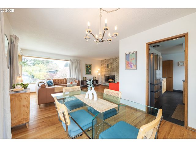 901 Ne 153RD Ave, Portland, OR 97230