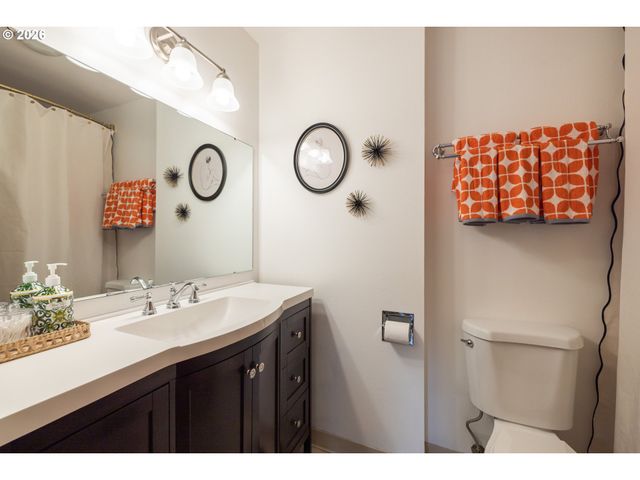 901 Ne 153RD Ave, Portland, OR 97230