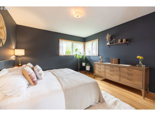 901 Ne 153RD Ave, Portland, OR 97230