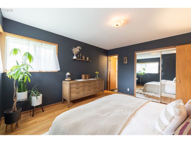 901 Ne 153RD Ave, Portland, OR 97230