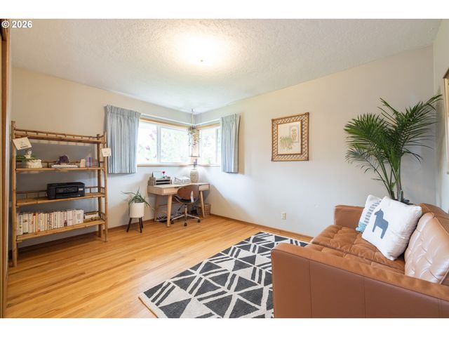 901 Ne 153RD Ave, Portland, OR 97230