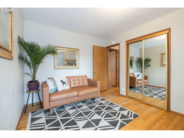 901 Ne 153RD Ave, Portland, OR 97230