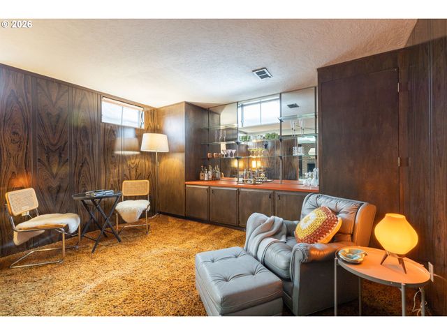 901 Ne 153RD Ave, Portland, OR 97230