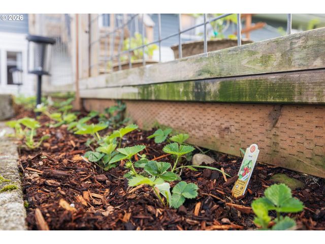 901 Ne 153RD Ave, Portland, OR 97230