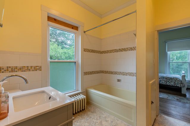 612 E Peru Street, Princeton, IL 61356