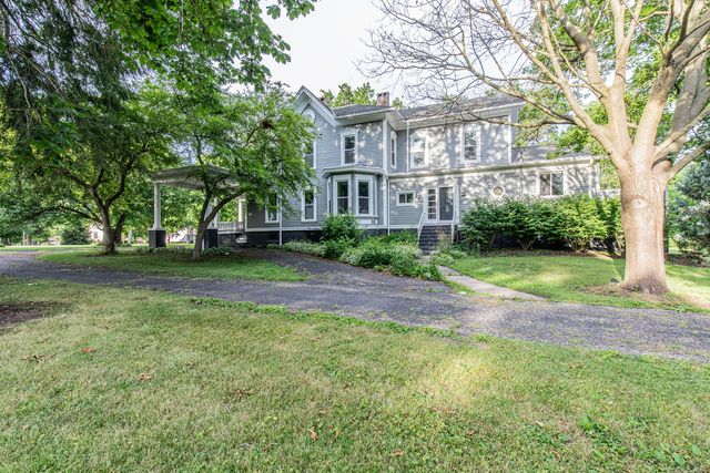 612 E Peru Street, Princeton, IL 61356