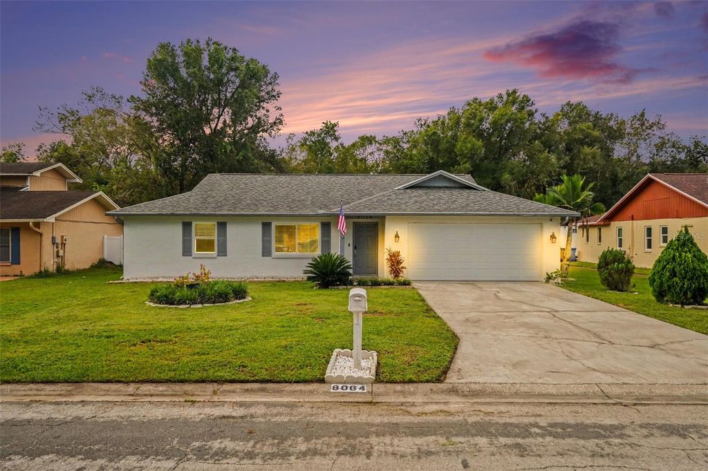 Image 1 of property listing at 8064 FAWNRIDGE CIRCLE, Tampa, FL 33610
