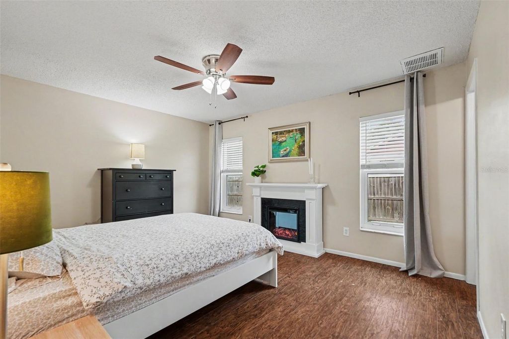 Image 14 of property listing at 8064 FAWNRIDGE CIRCLE, Tampa, FL 33610