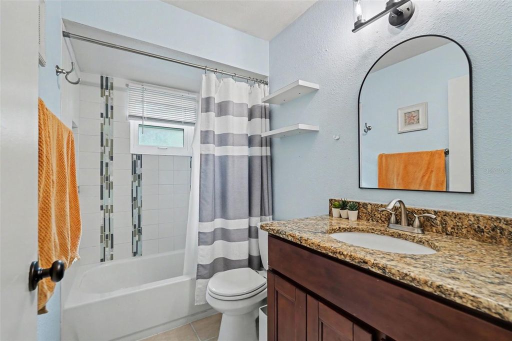Image 22 of property listing at 8064 FAWNRIDGE CIRCLE, Tampa, FL 33610