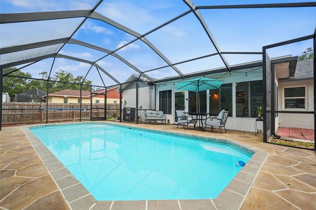 Image 24 of property listing at 8064 FAWNRIDGE CIRCLE, Tampa, FL 33610