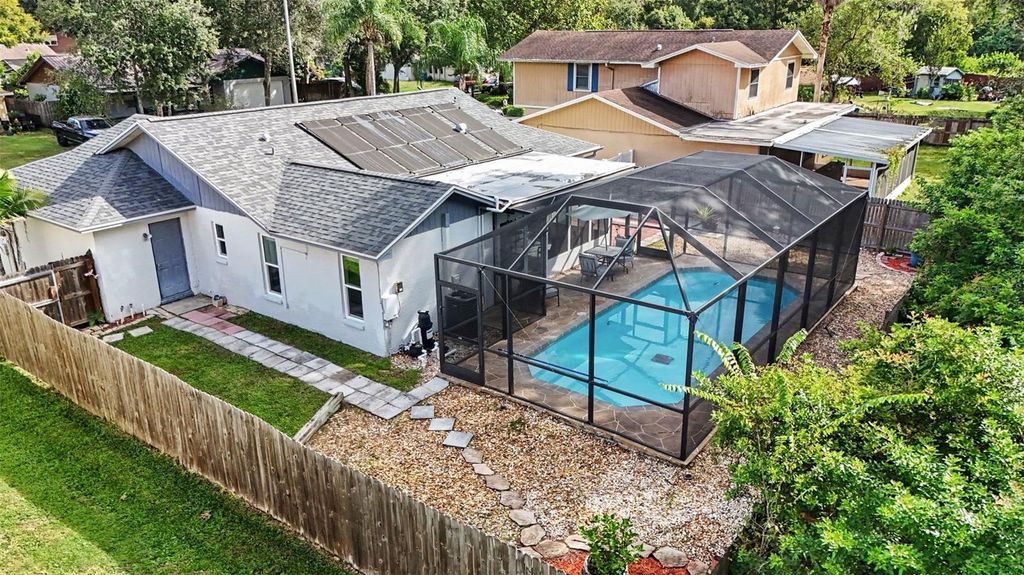 Image 30 of property listing at 8064 FAWNRIDGE CIRCLE, Tampa, FL 33610