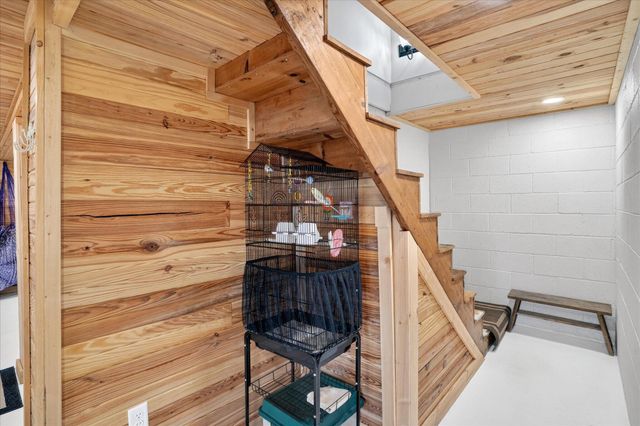 736 Logger Road, Marshfield, MO 65706