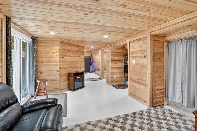 736 Logger Road, Marshfield, MO 65706