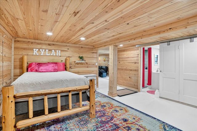 736 Logger Road, Marshfield, MO 65706