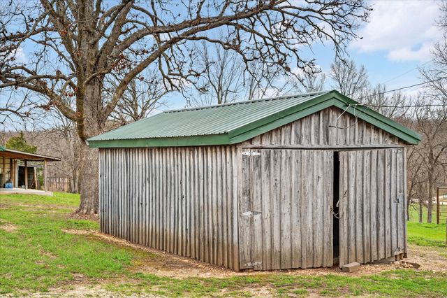 736 Logger Road, Marshfield, MO 65706