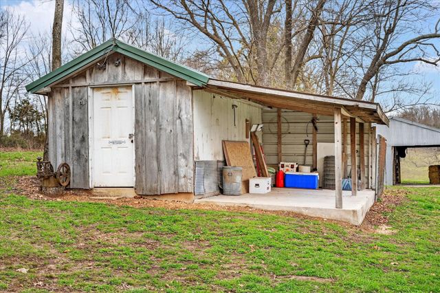 736 Logger Road, Marshfield, MO 65706