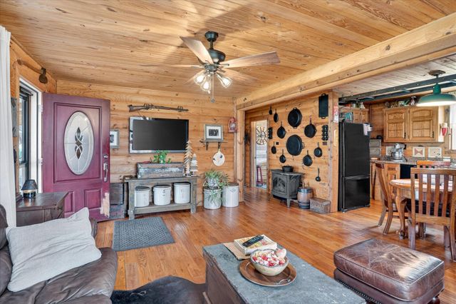 736 Logger Road, Marshfield, MO 65706