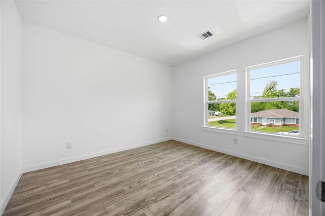 7502 Laura Koppe Road C-D, Houston, TX 77028