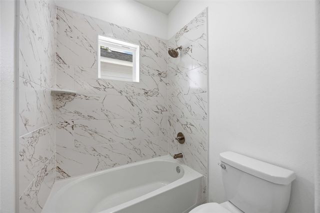 7502 Laura Koppe Road C-D, Houston, TX 77028